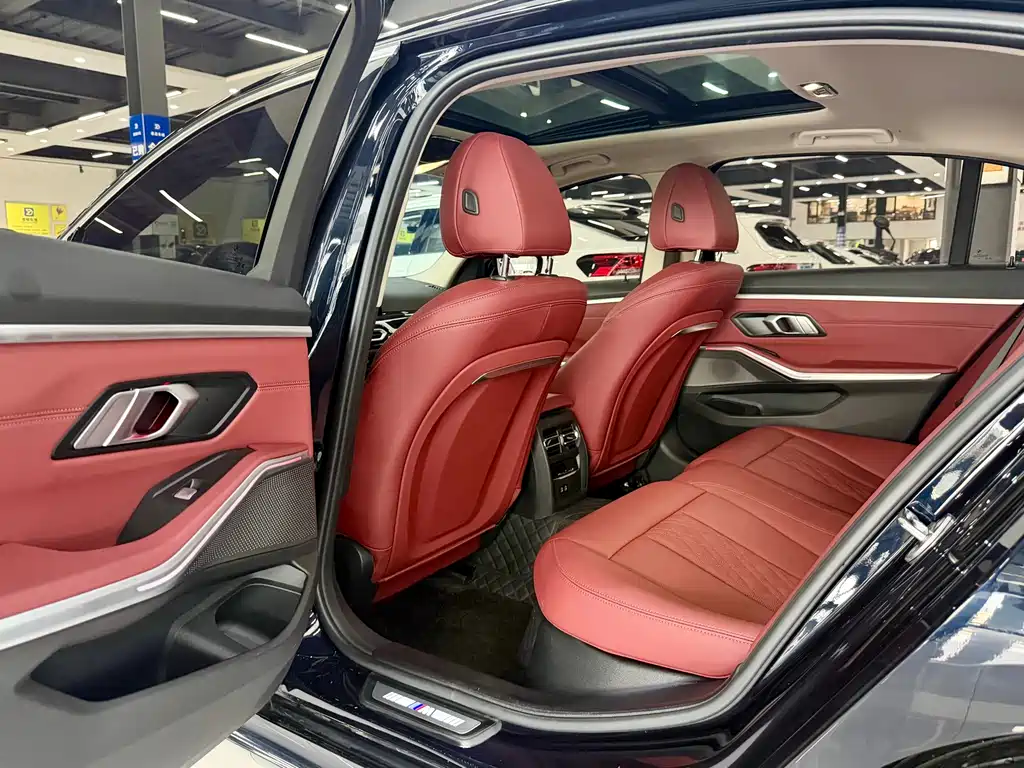 BMW 3 Series 2023