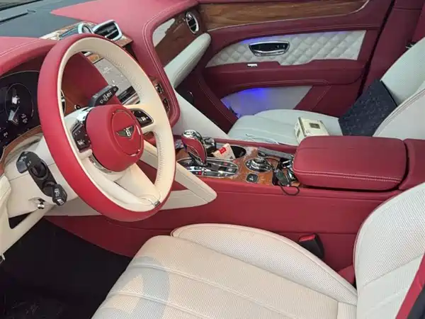 Bentley Bentayga 2022