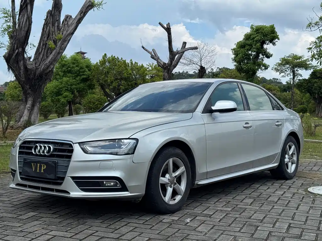 Audi A4L 2013