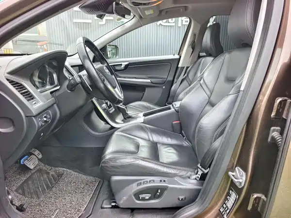 Volvo XC60 2015