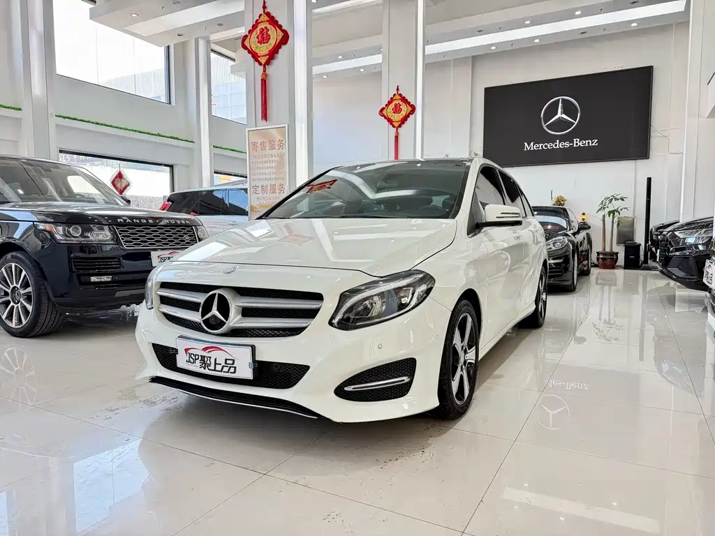 Mercedes-Benz B-Class 2017 — фото 1