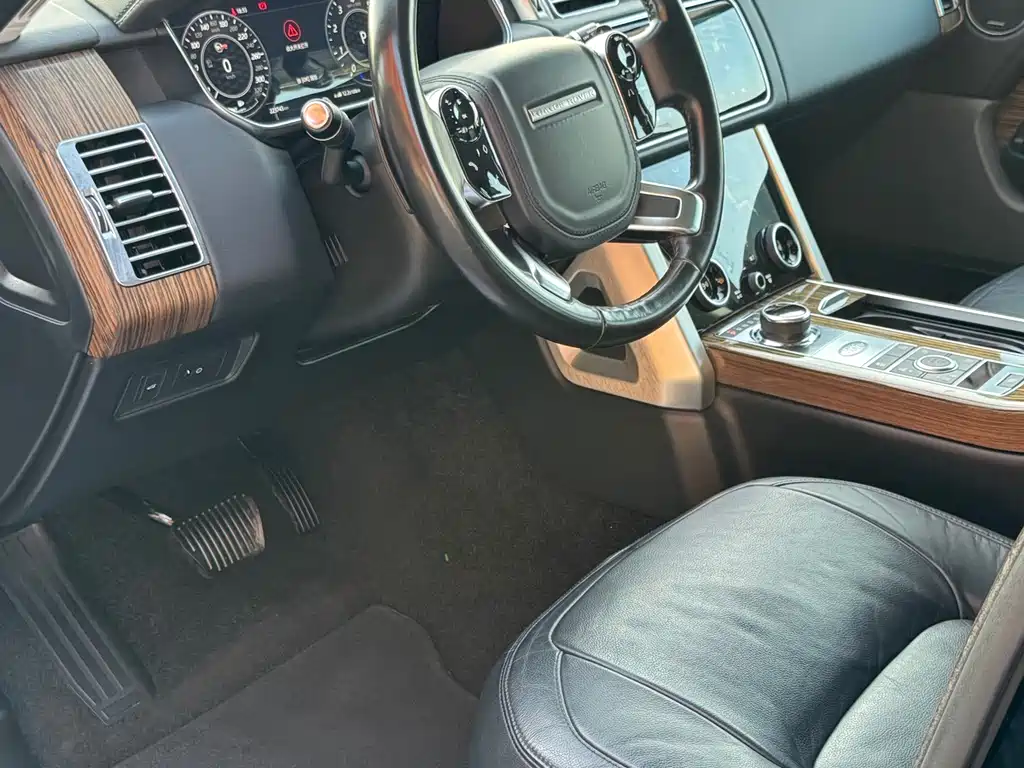 Land Rover Range Rover 2018 — фото 12