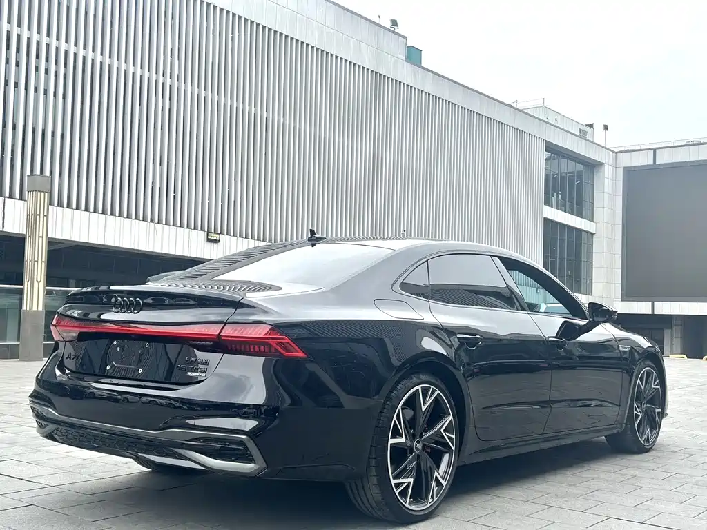Audi A7L 2024 — фото 8