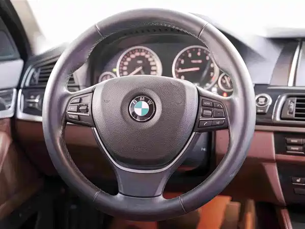 BMW 5 Series 2016