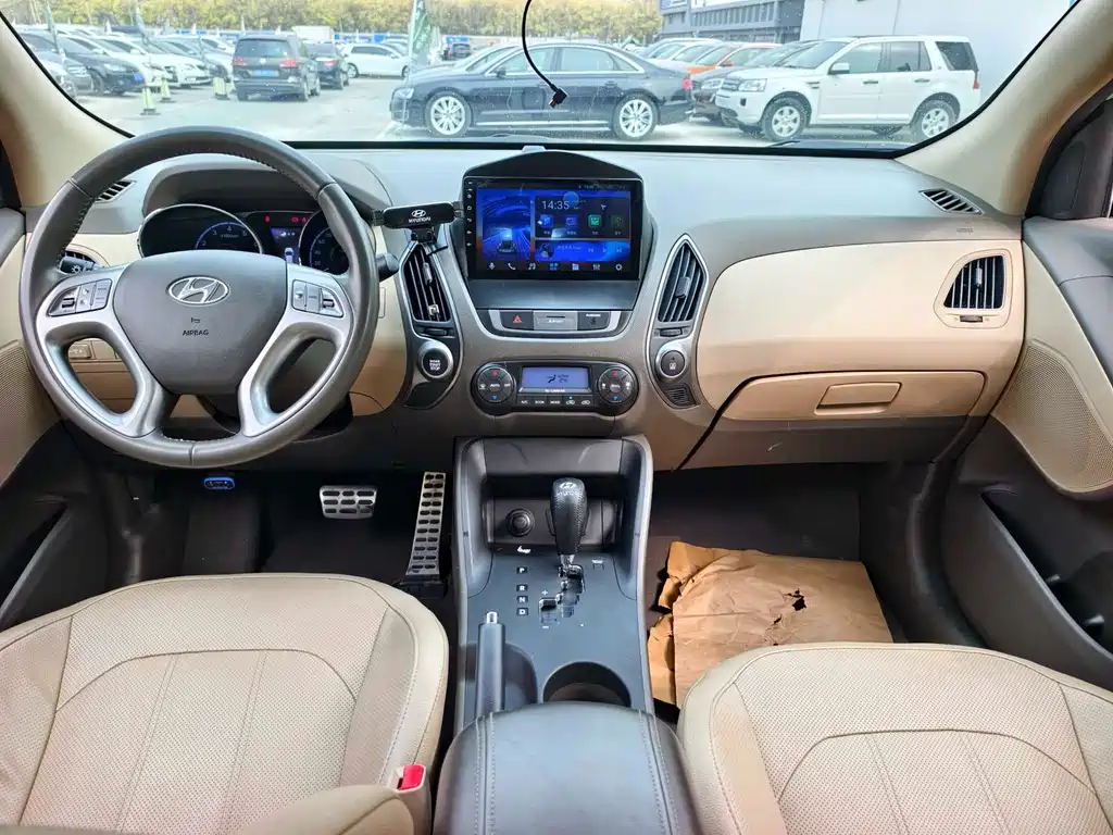 Hyundai ix35 2014 — фото 14