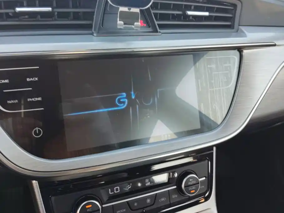 Geely Emgrand GS 2019 — фото 13