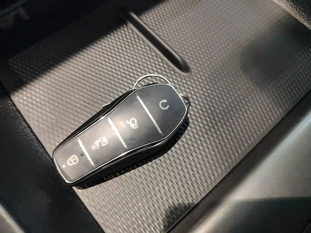 BYD Seal 05 DM-i 2026 — фото 9