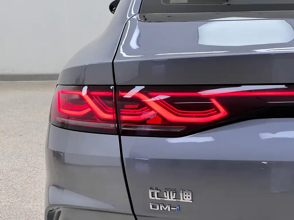 BYD Qin L 2025 — фото 11
