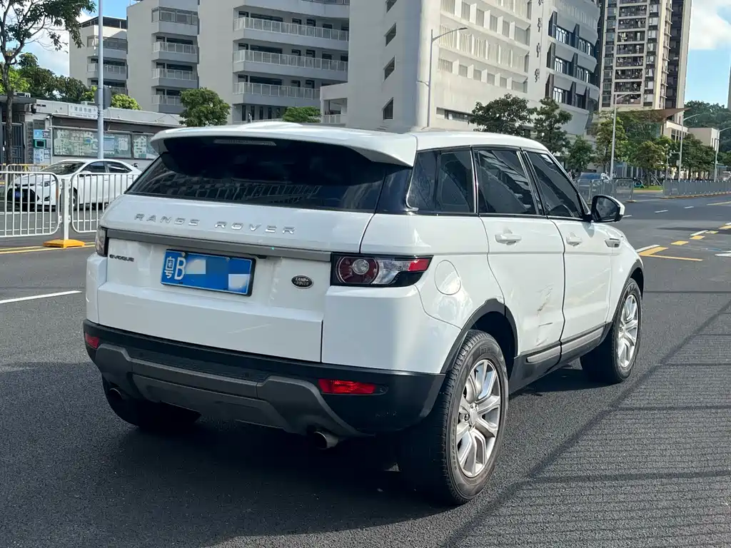 Land Rover Evoque 2015 — фото 6