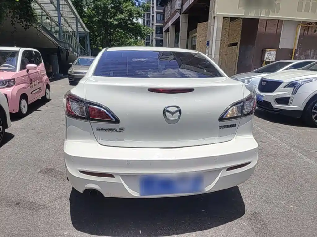 Mazda 3 Xingcheng 2015 — фото 6