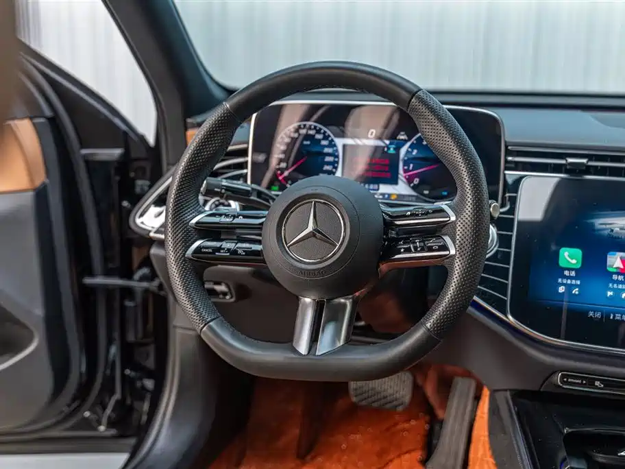 Mercedes-Benz E-Class 2024 — фото 12