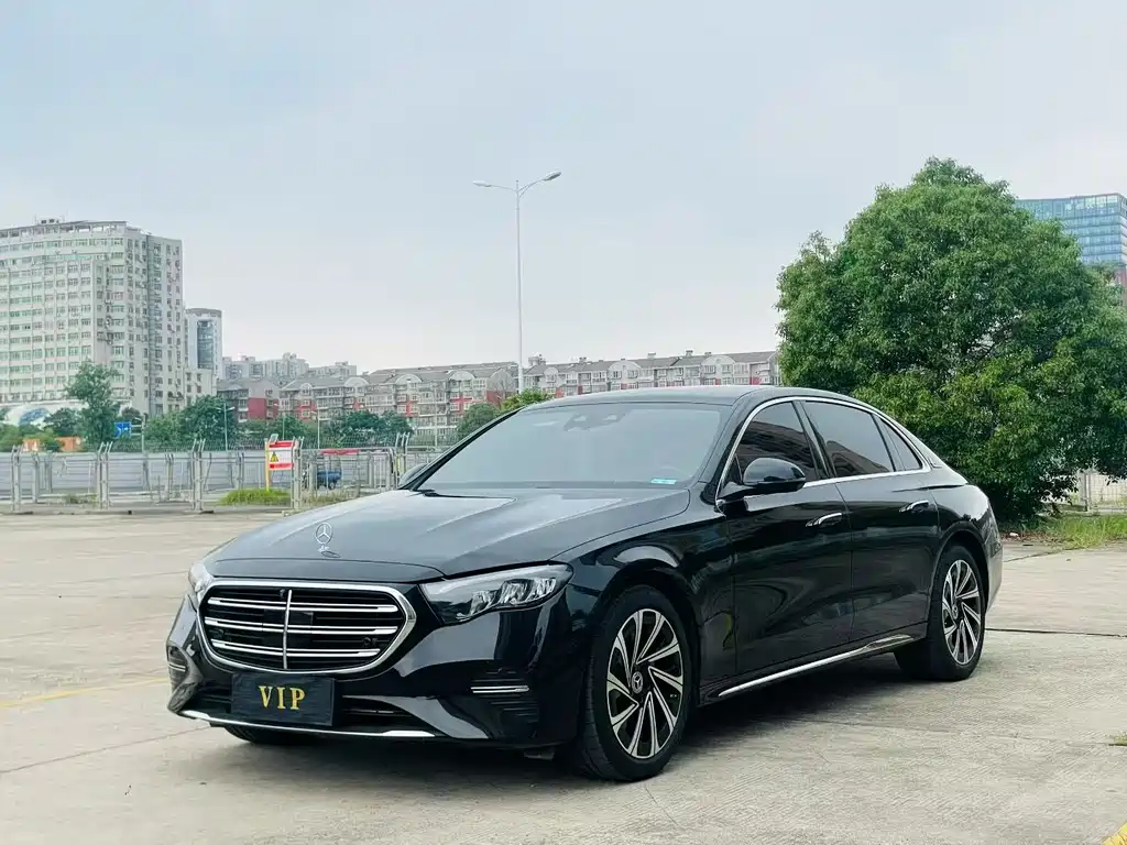 Mercedes-Benz E-Class 2024