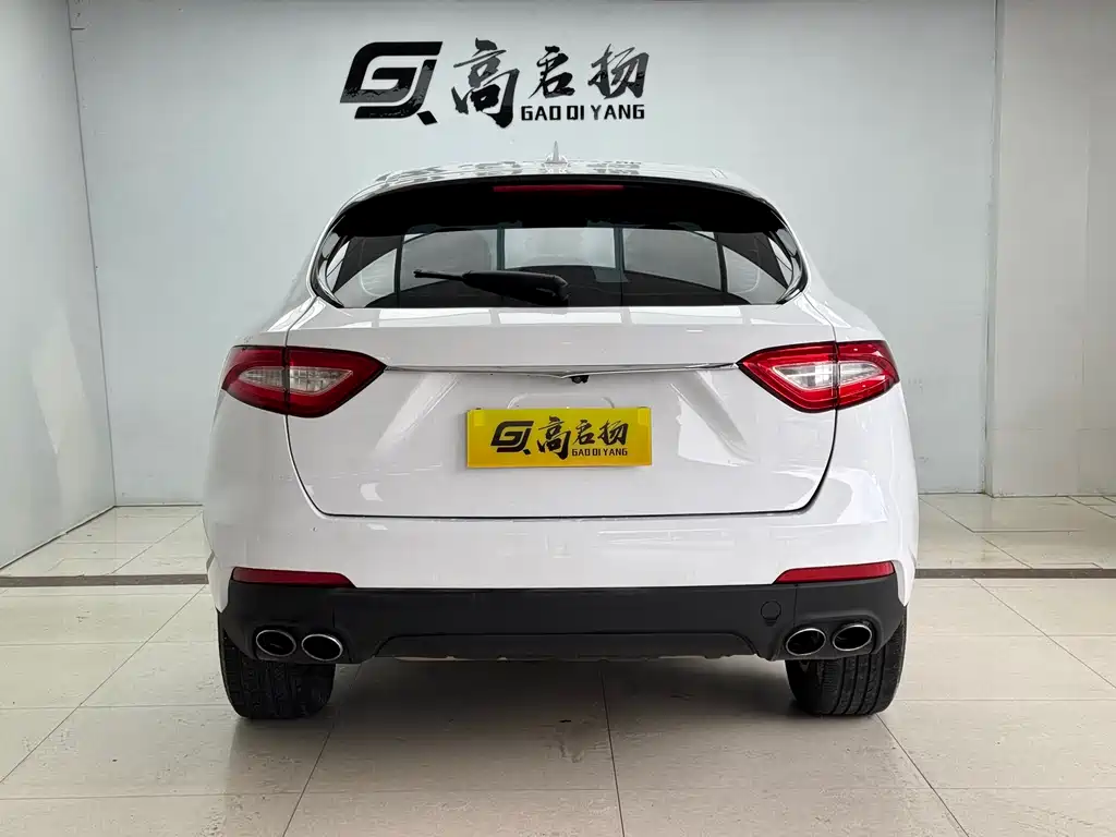 Maserati Levante 2018 — фото 23