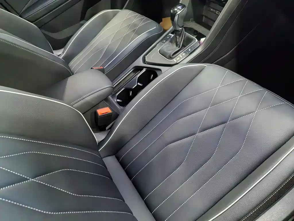 Volkswagen Tiguan L 2024