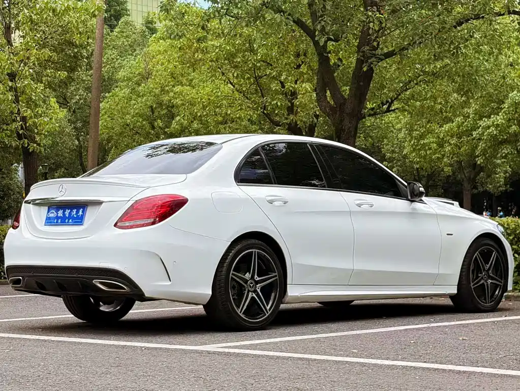 Mercedes-Benz C-Class 2018