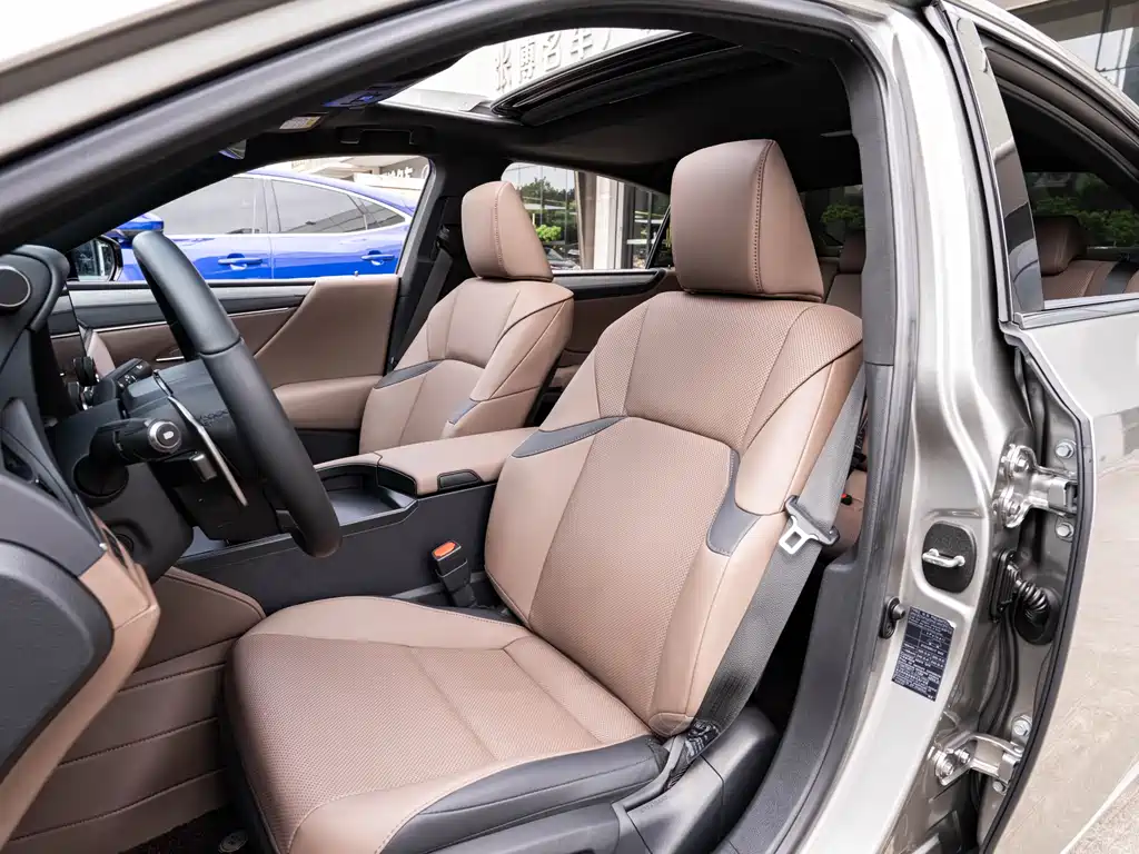 Lexus ES 2025 — фото 11