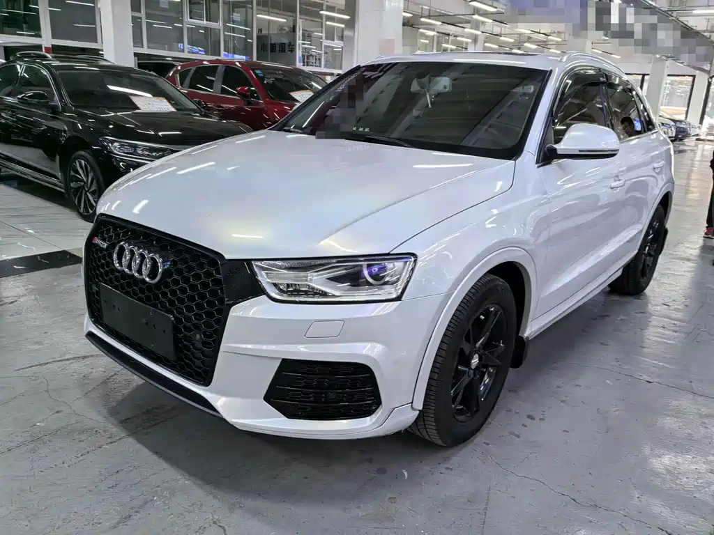 Audi Q3 2017 — фото 1
