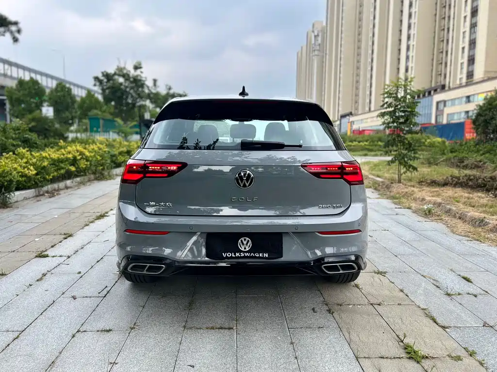 Volkswagen Golf 2023