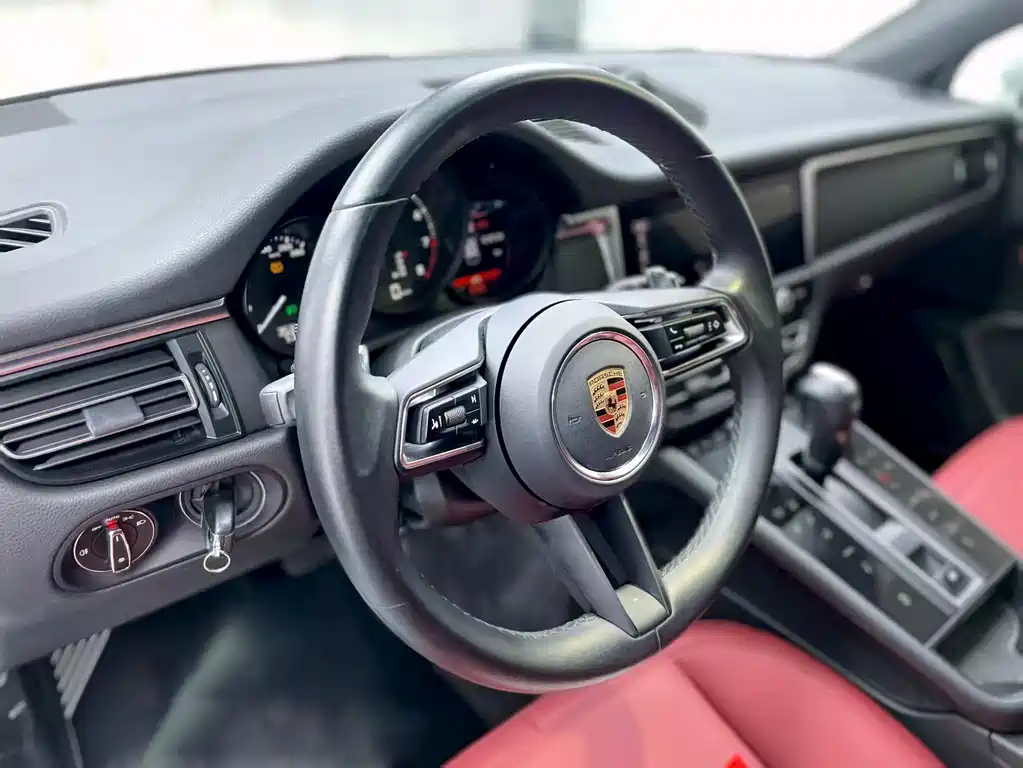 Porsche Macan 2023 — фото 7