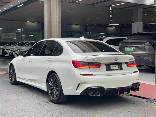 BMW 3 Series 2022