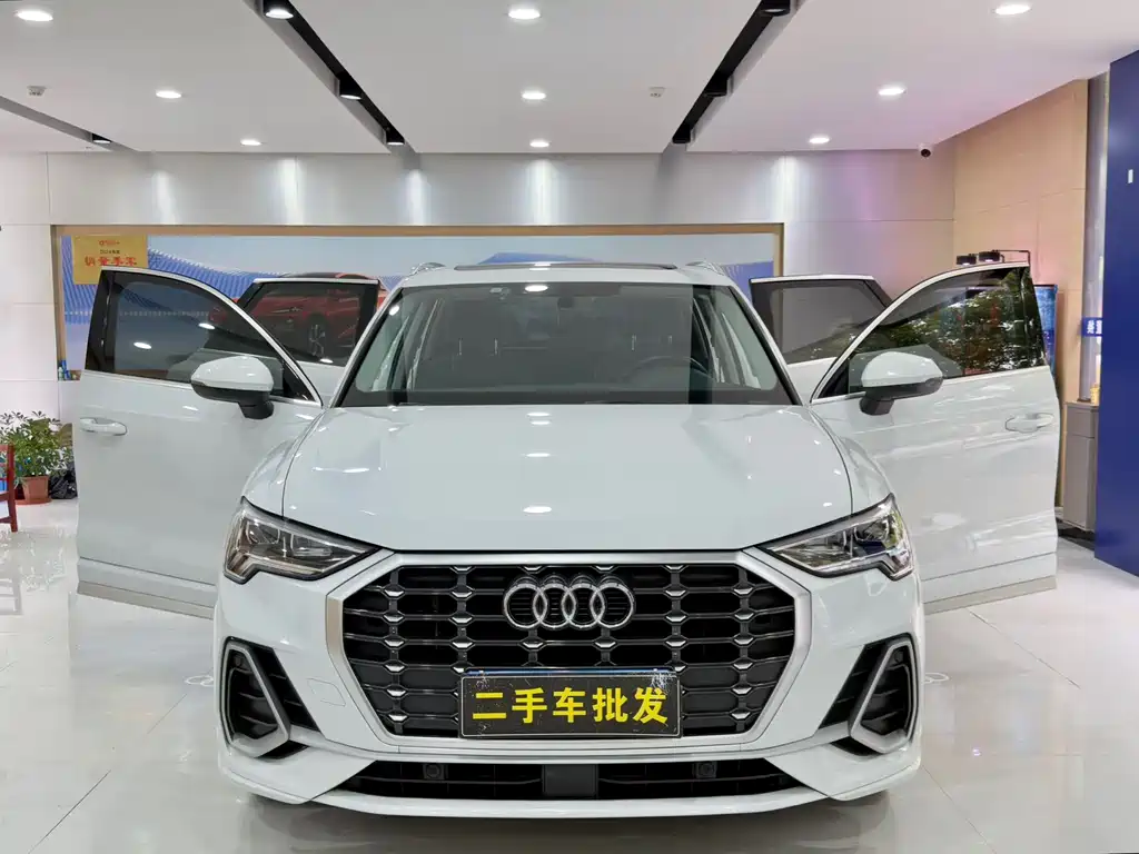 Audi Q3 2023 — фото 16