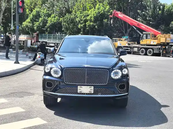 Bentley Bentayga 2023