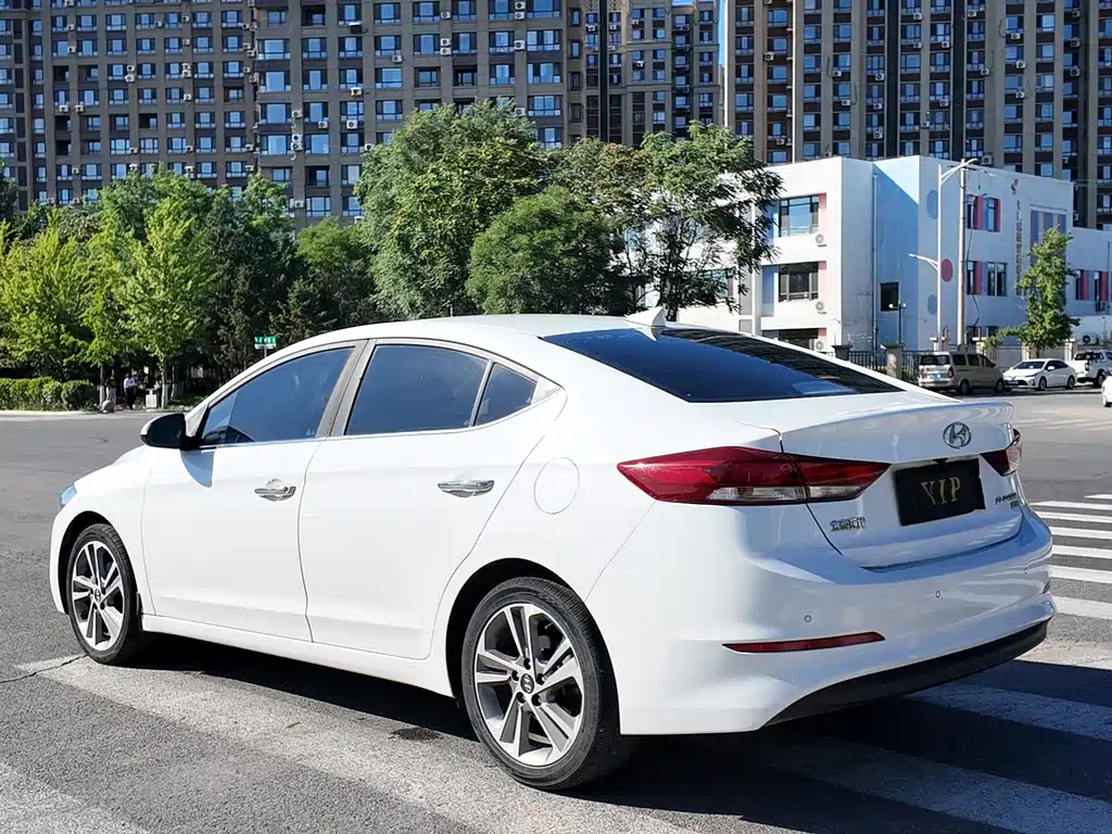 Hyundai Elantra 2019