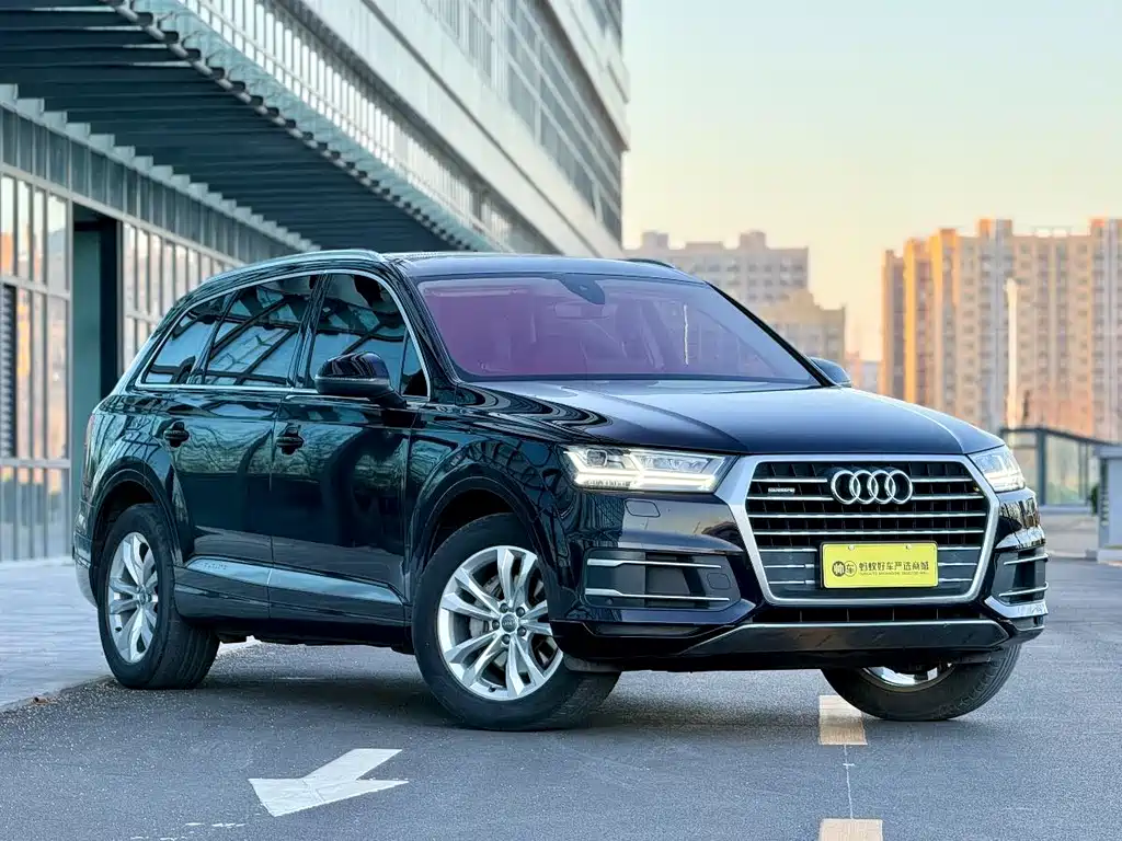 Audi Q7 2019 — фото 3