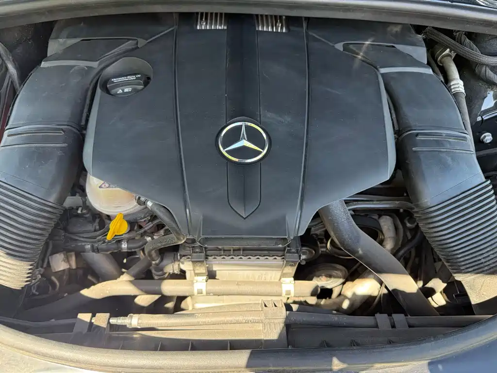 Mercedes-Benz R-Class 2017 — фото 26