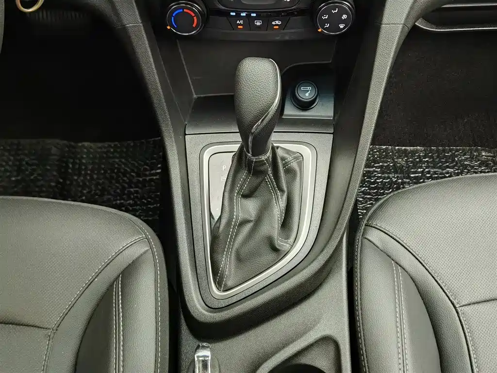 Buick Excelle 2021 — фото 13