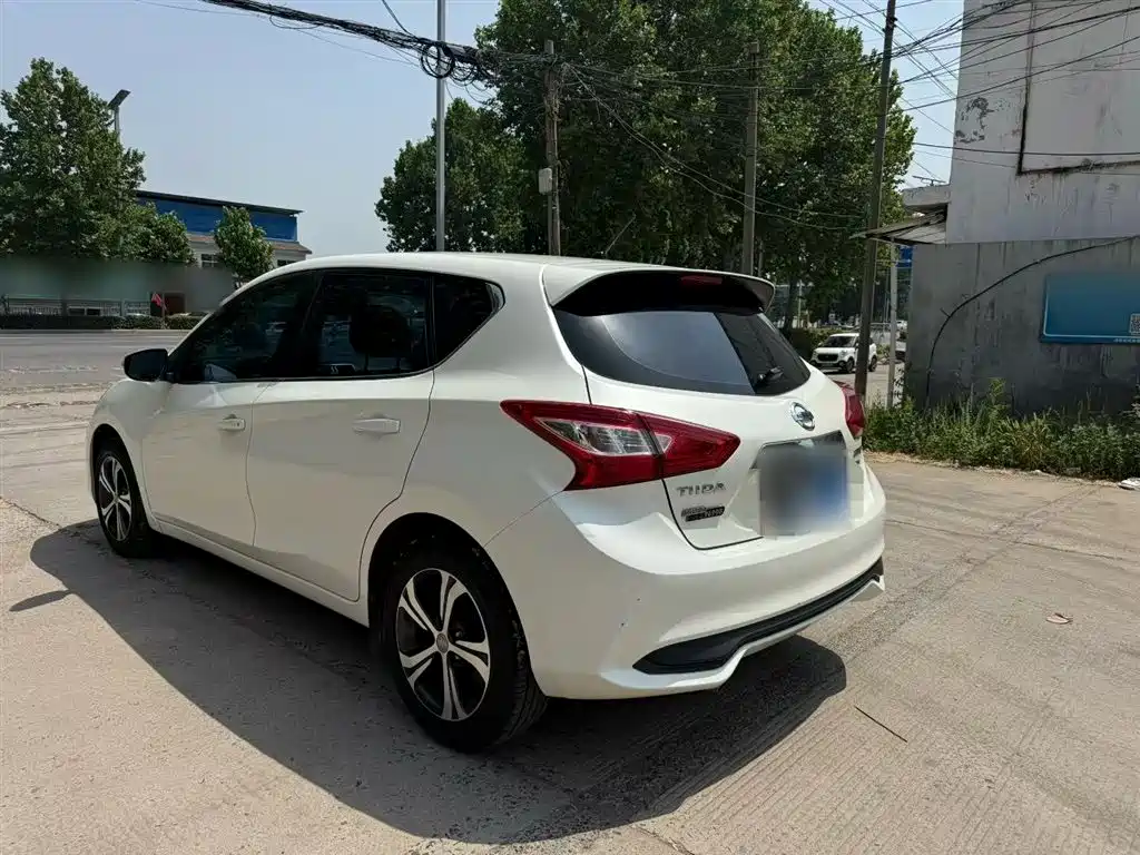 Nissan Tiida 2018 — фото 4
