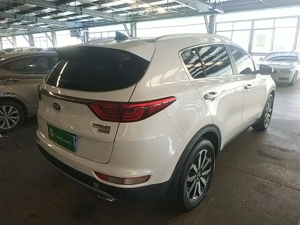 Kia KX5 2017 — фото 7