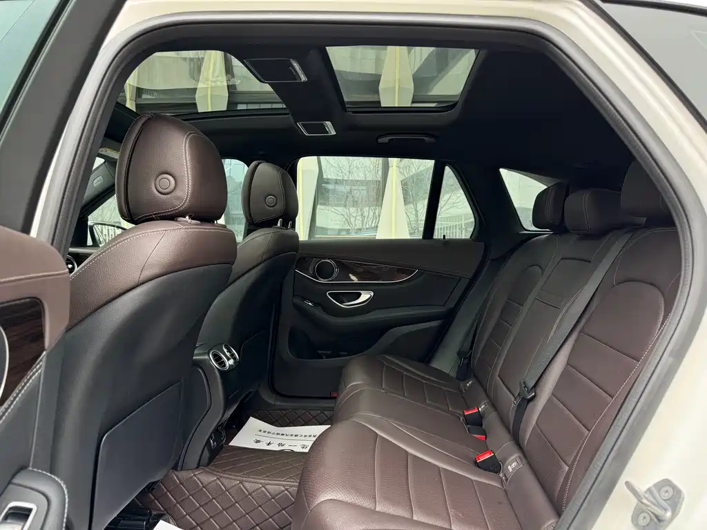 Mercedes-Benz GLC 2019 — фото 15