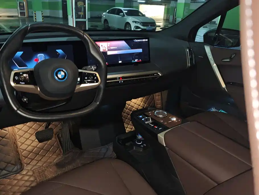 BMW iX 2023 — фото 12