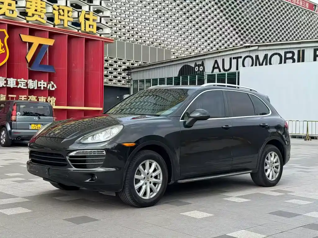 Porsche Cayenne 2012 — фото 1