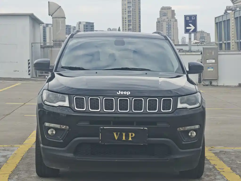 Jeep Compass 2017 — фото 2