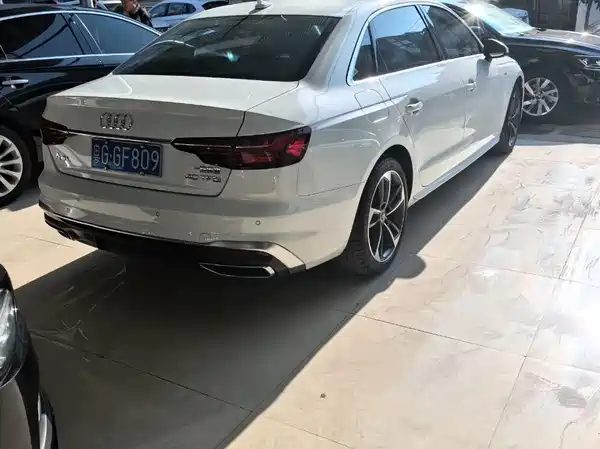 Audi A4L 2022