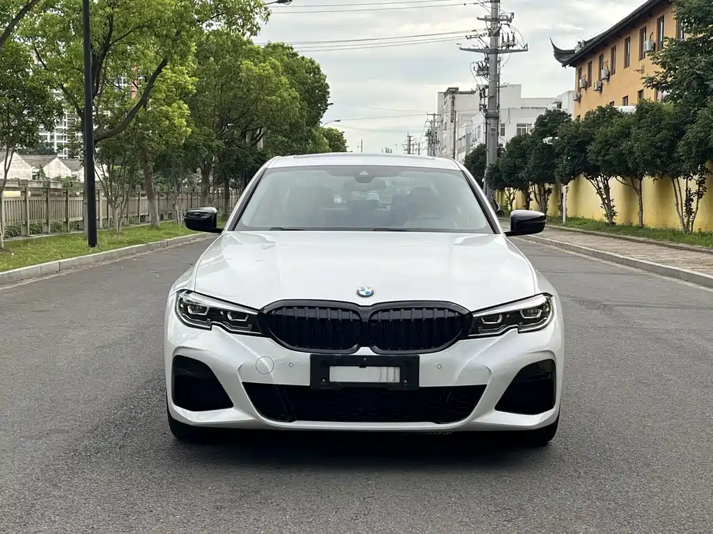 BMW 3 Series 2022