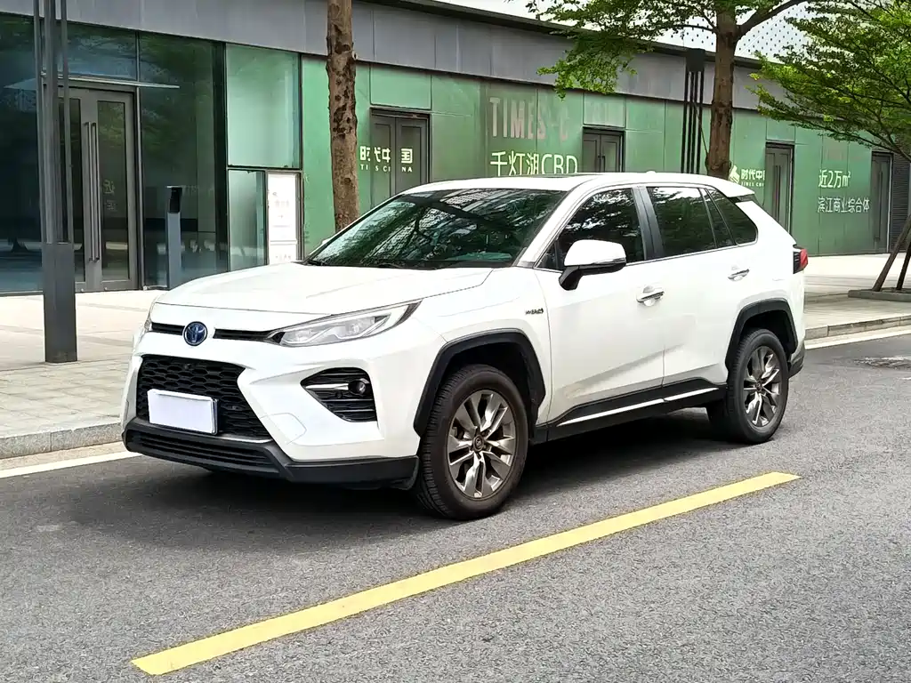 Toyota Wildlander 2022 — фото 1