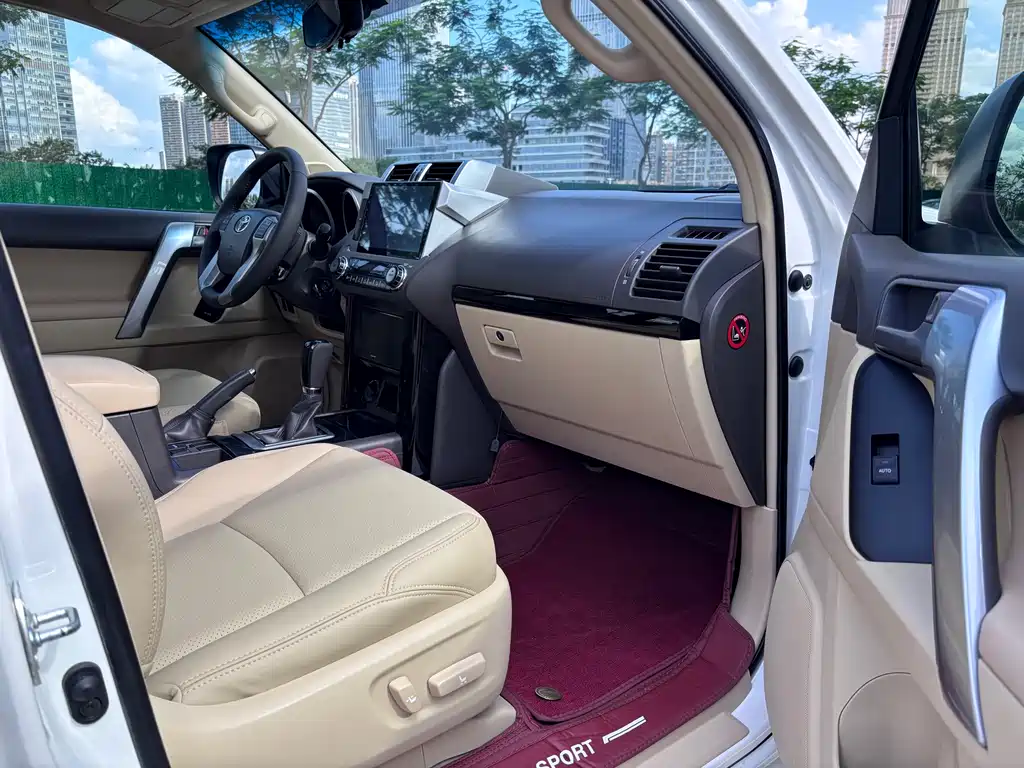 Toyota Prado 2016 — фото 12