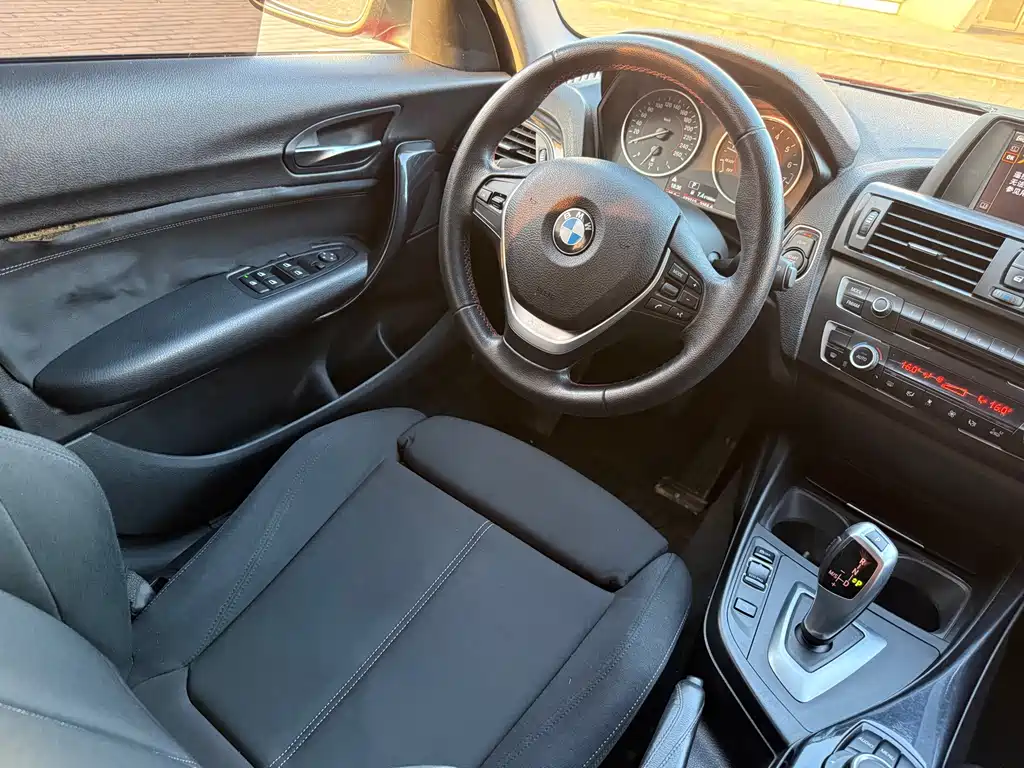 BMW 1 Series 2013 — фото 15