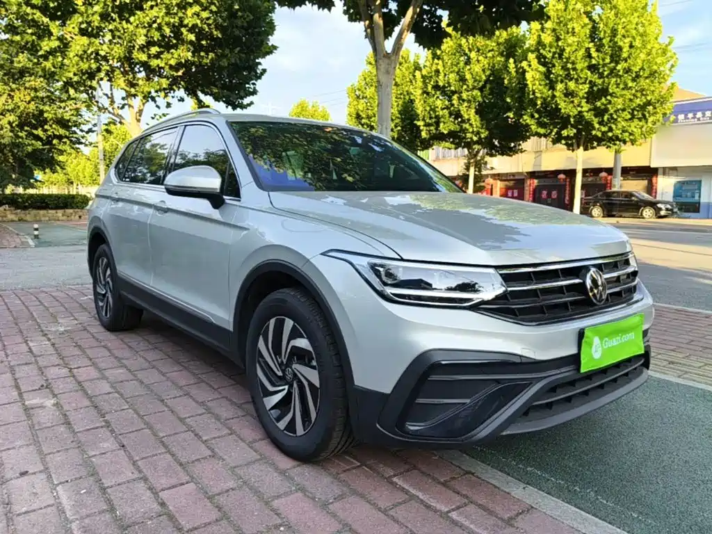 Volkswagen Tiguan L 2025