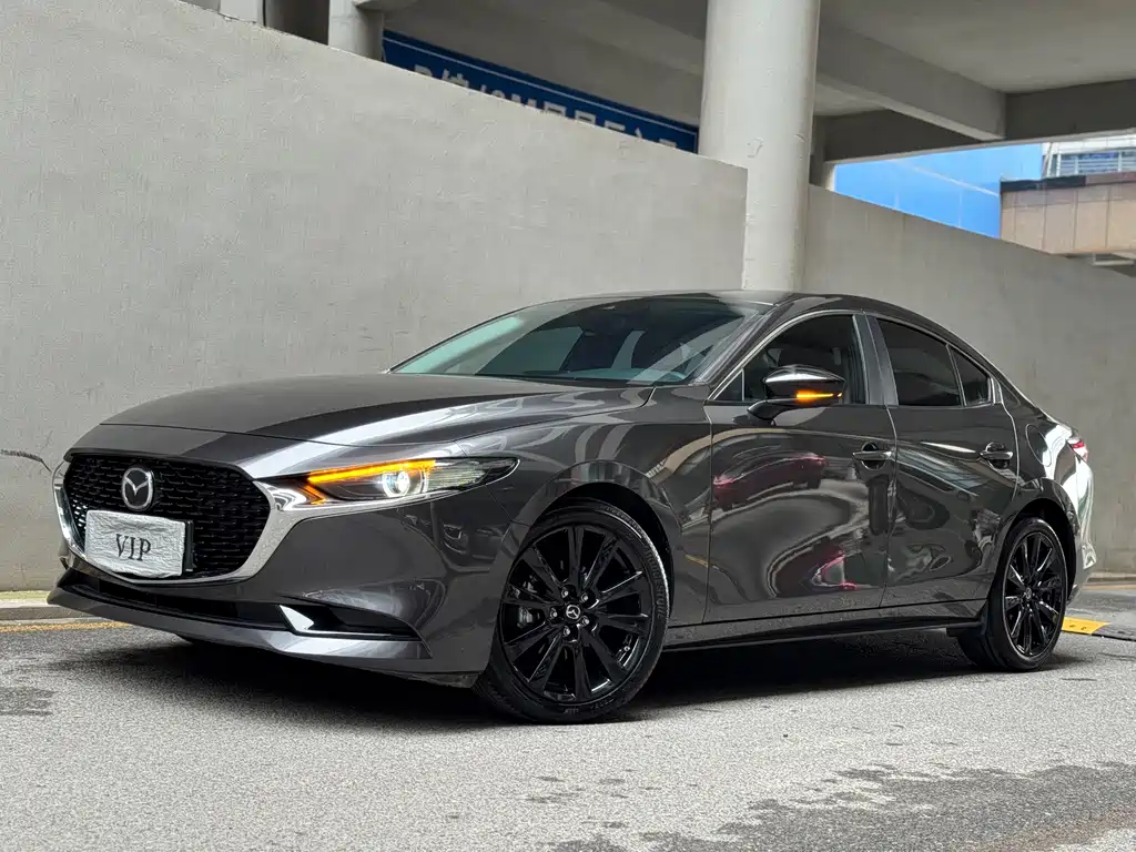 Mazda 3 Axela 2023