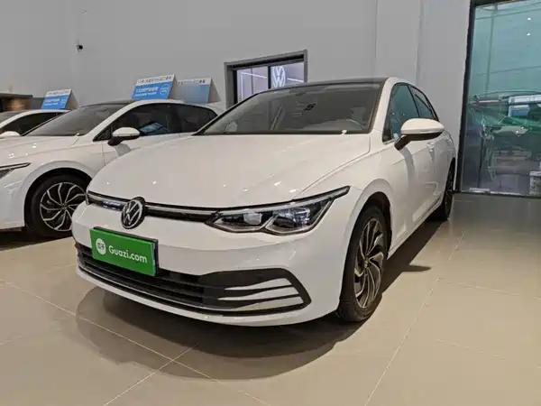 Volkswagen Golf 2024