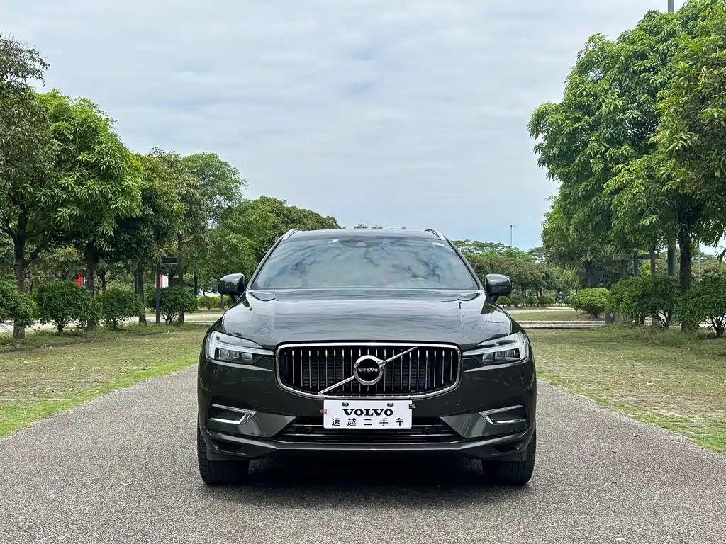 Volvo XC60 2021 — фото 2