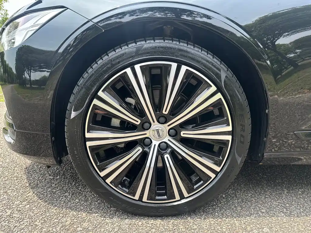 Volvo S90 2024 — фото 13
