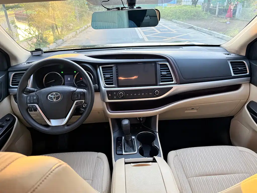 Toyota Highlander 2017