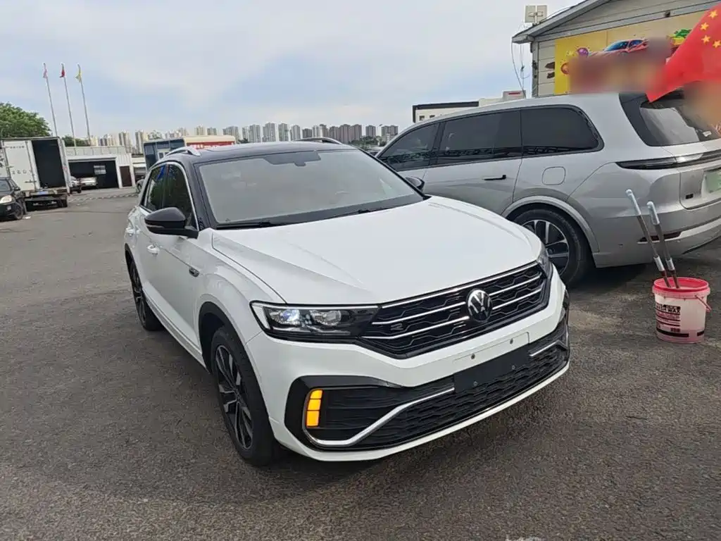 Volkswagen T-Roc 2023 — фото 4