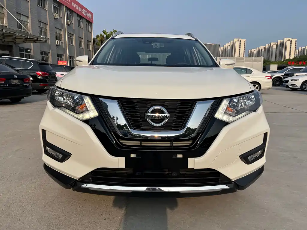 Nissan X-Trail 2017 — фото 2