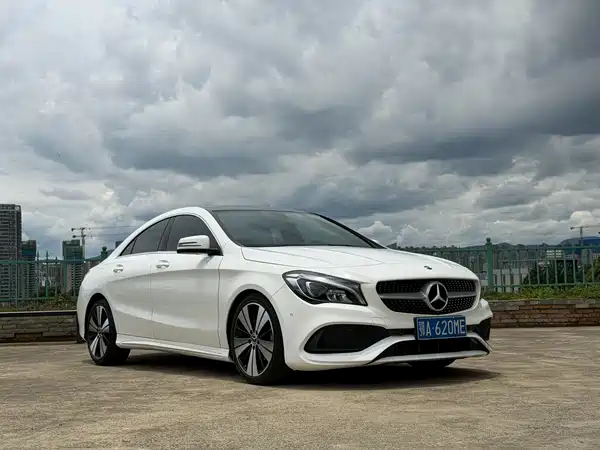 Mercedes-Benz CLA 2018